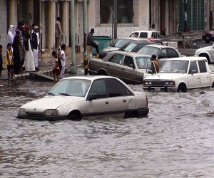   مصر اليوم - أمطار غزيرة تجتاح المحافظات وتتسبب بارتباك مروري في القاهرة