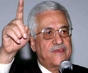   مصر اليوم - عباس يتسلم جائزة البحر المتوسط للسلام