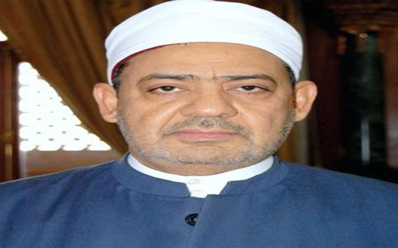   مصر اليوم - شيخ الأزهر يطالب بوقف مزاد علني في فرنسا لبيع مخطوطات نادرة من القرآن