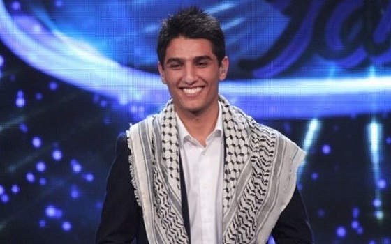   مصر اليوم - غراندي يمنح محمد عساف شهادة تعيينه سفيرًا إقليميًا لـالأونروا