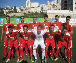   مصر اليوم - أبوالطاهر يخلف عبيد في تدريب أهل الخليلي الفلسطيني