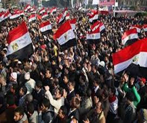   مصر اليوم - مسيرة لمئات المعلمين في كفرالشيخ احتفالاً بثورة يناير