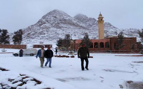   مصر اليوم - المتحدّث العسكري يكشف تفاصيل تعامل الجيش مع أزمة شباب سانت كاترين