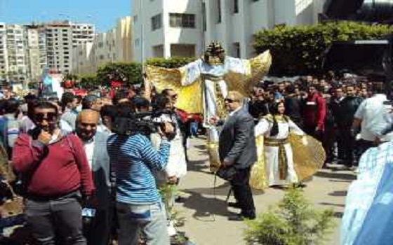   مصر اليوم - جامعة المنصورة تقيم كرنفال نعم لحرية التعبير لا للعنف للأنشطة الطلابيّة