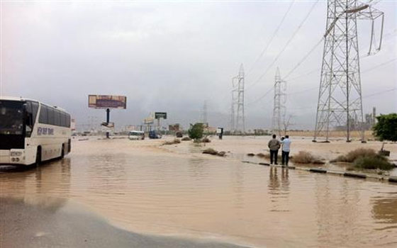   مصر اليوم - محافظ السويس يقرر إغلاق طريق العين السخنة بسبب السيول